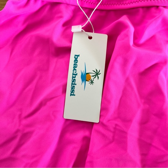 NWT Flower Print Ruffle Hem Tummy Control Tankini Set | beachsissi - Picture 8 of 9